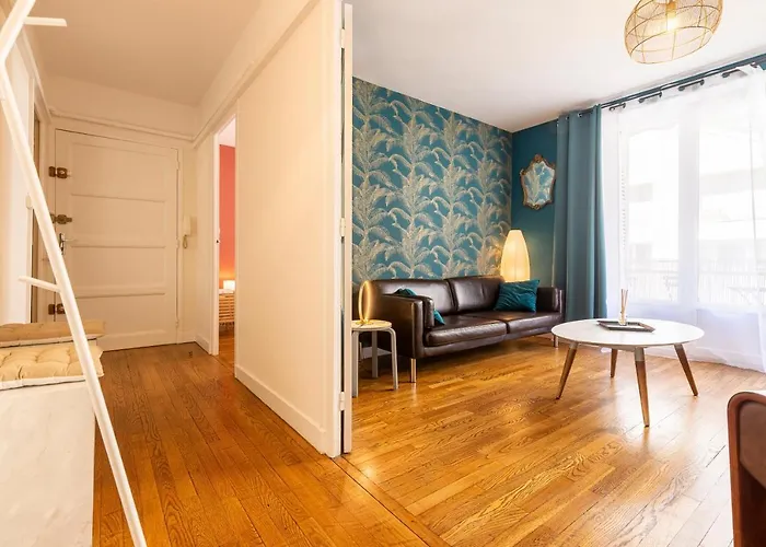 Le Rollin Cosy LOVELY - CONFORT- RELAX - CENTRE VILLE - PARKING FREE- 6 Voyageurs