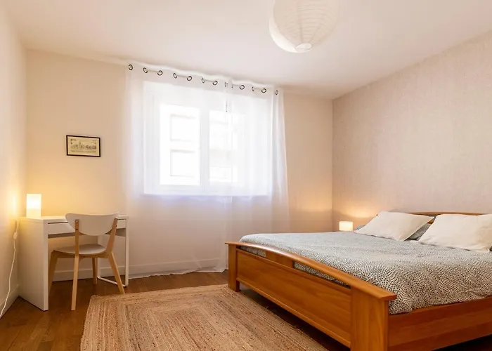 Le Rollin Cosy LOVELY - CONFORT- RELAX - CENTRE VILLE - PARKING FREE- 6 Voyageurs